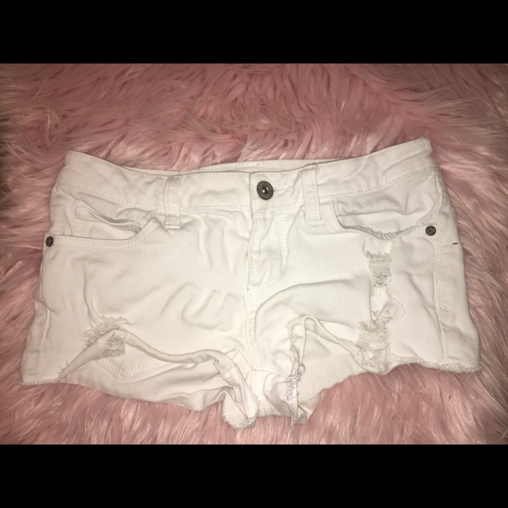 00 White Arizona Brand Shorts